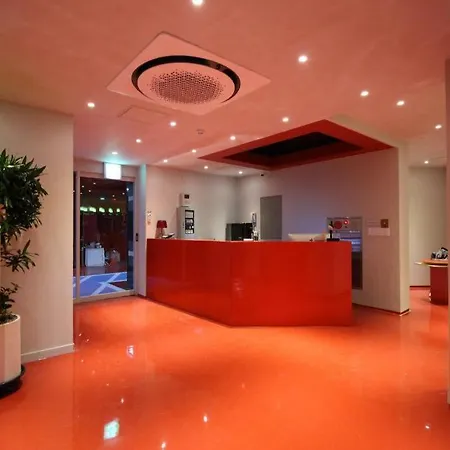 Bobo Hotel Hongdae